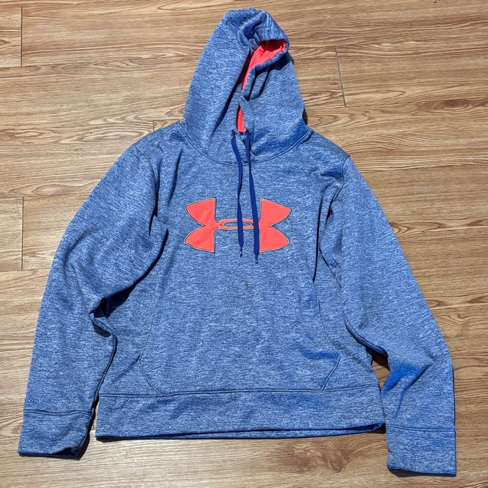 Under Armour Sweatshirt